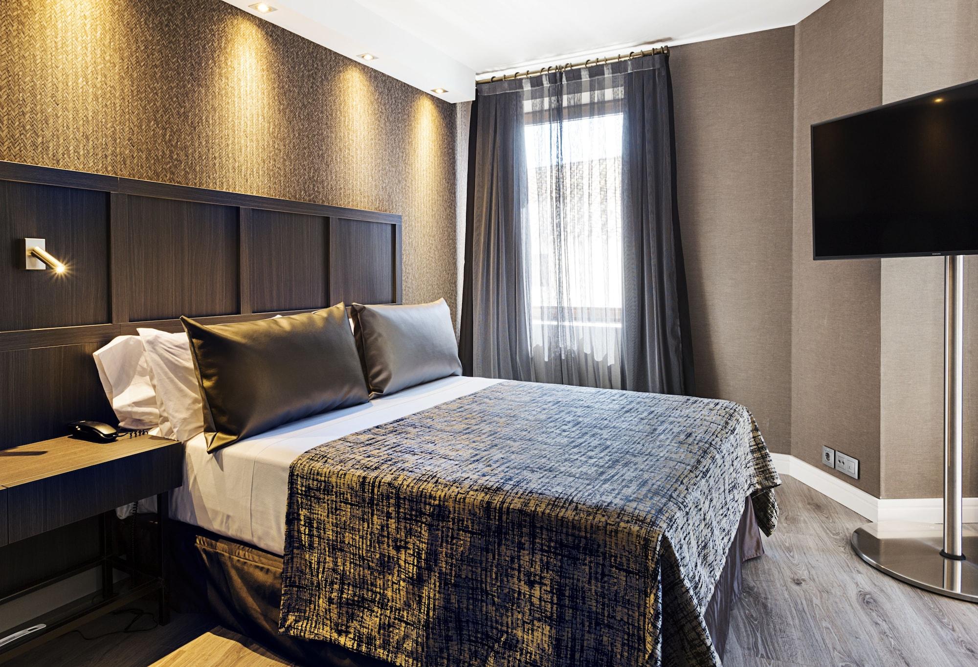 Hotel Catalonia 4*