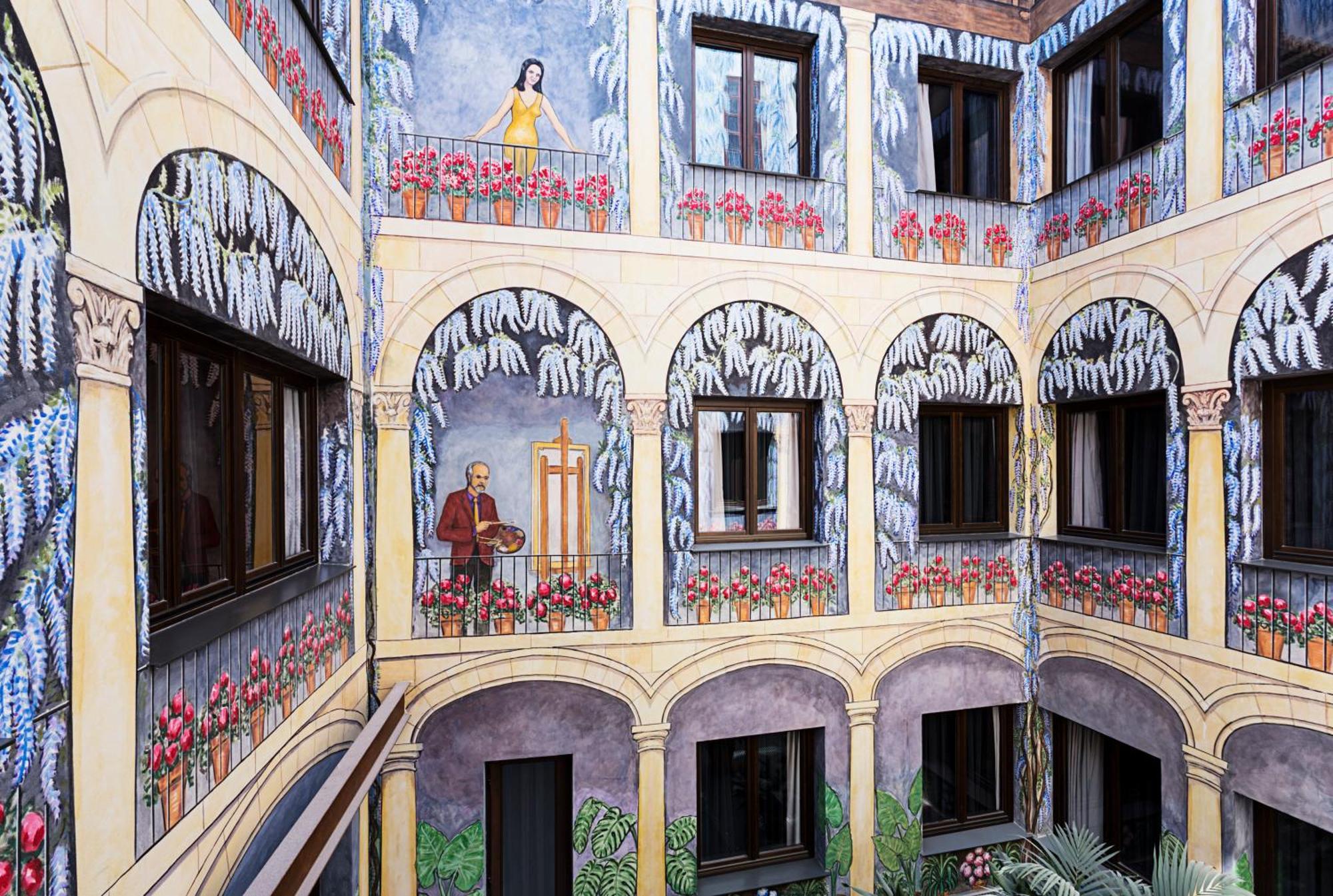 Catalonia Hotel