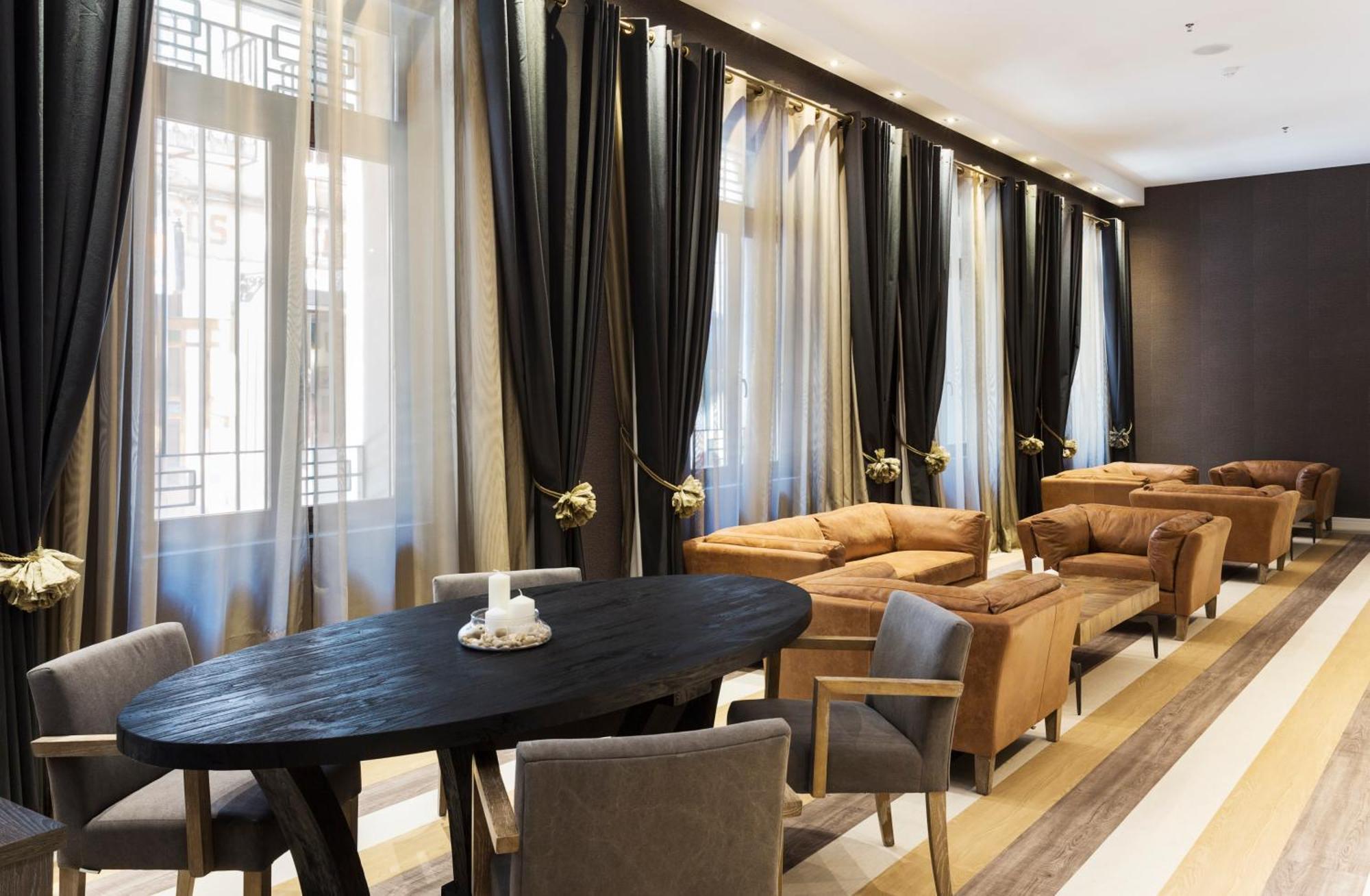 Catalonia Hotel